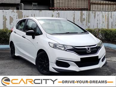 Honda Jazz S in Kajang, SGR