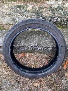 Tayar Pirelli