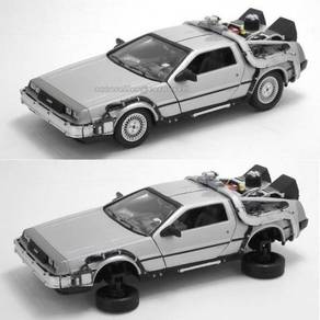 BTF II - DeLorean Time Machine (FLY MODE)