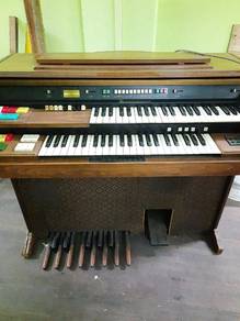 Hammond Piano