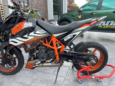 KTM 690 Duke