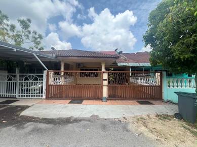 1-storey Terraced House For Sale in Batu Berendam,MLK