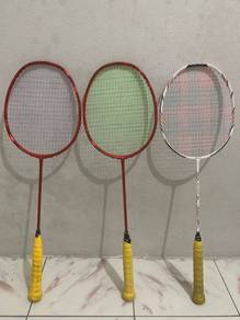 Raket Badminton
