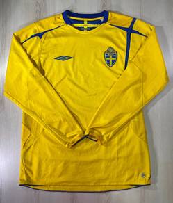 Umbro 2005 Sweden Home Jersey #EZ Used