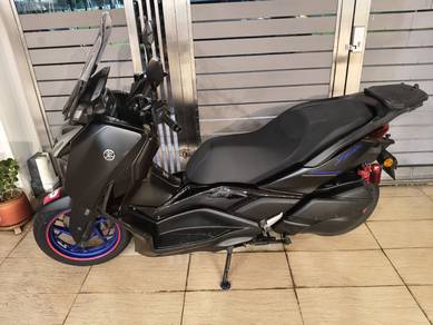 Yamaha XMAX