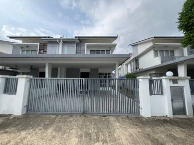 Semi-Detached House For Sale in Rawang,SGR