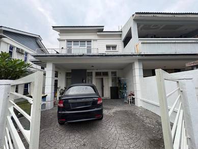 Semi-Detached House For Sale in Bandar Saujana Putra,SGR