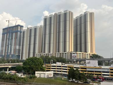 Condominium For Rent in Residensi Sateria