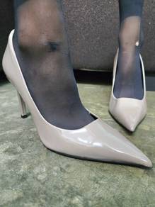 ZARA Pointed high heels