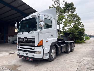Recond Hino 700 Prime Mover 6x4 ( Manual ) For Sel