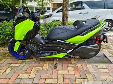 Yamaha XMAX