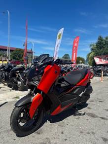 Yamaha XMAX