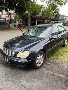 Mercedes Benz C180 180 in Seri Kembangan, SGR