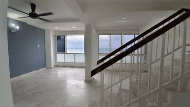 Condominium For Sale in Desa Mar Vista