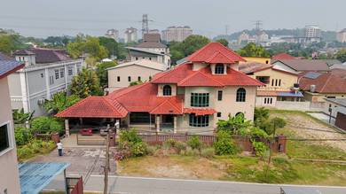 Bungalow House For Sale in Bangi,SGR