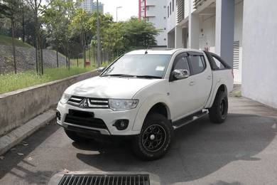 2014 Mitsubishi Triton VGT GL