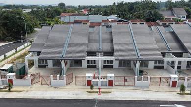 Terraced House in Pulau Indah (Pulau Lumut),SGR