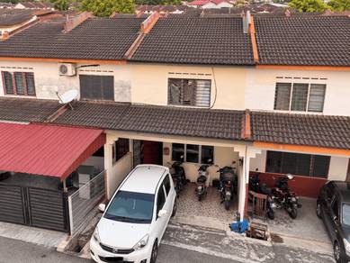2-storey Terraced House For Sale in Parit Raja,JHR