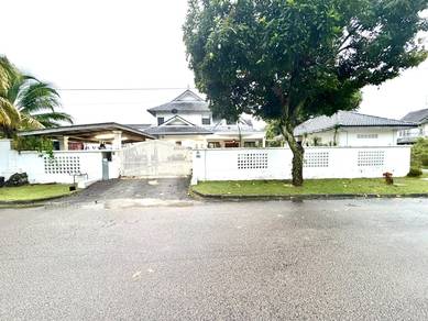 Bungalow House For Sale in Tampoi,JHR
