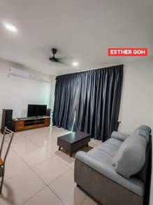 Condominium For Rent in Royale Infinity