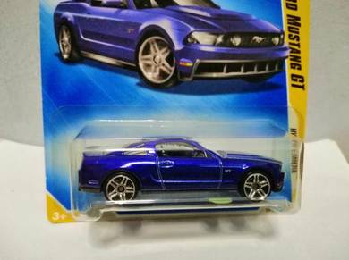 2009 Hotwheels 2010 Ford Mustang GT