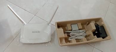 Tenda 300Mbps Wireless N ADSL2+Modem Router