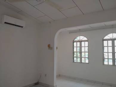 2-storey Terraced House For Sale in Seri Kembangan,SGR
