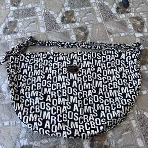 Marc by Marc Jacobs Logo Quilted hobo Shoulder Bag