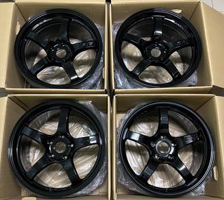 Rays gramlights 57CR 18 5x120 9.5j 38 japan