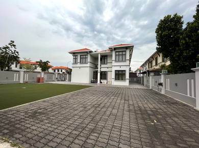 Semi-Detached House For Sale in Klang,SGR