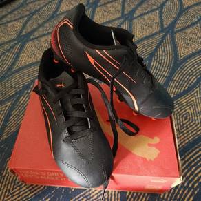 Kasut Bola PUMA