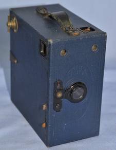 Antique Vintage Ensign England E29 Box Film Camera
