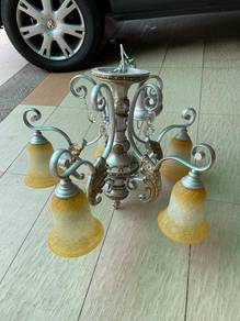 Lampu Hiasan Gantung Klasik 5 Kepala (Second Hand)