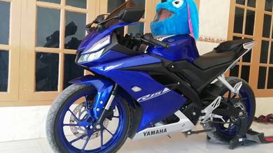 Yamaha R15