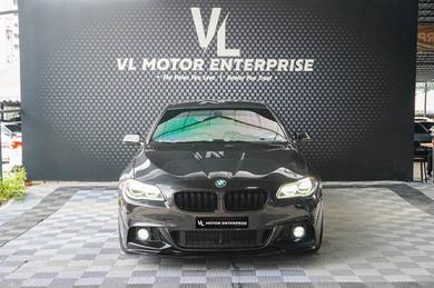 BMW 520i 20i M SPORT (CKD) in Desa Petaling, KUL