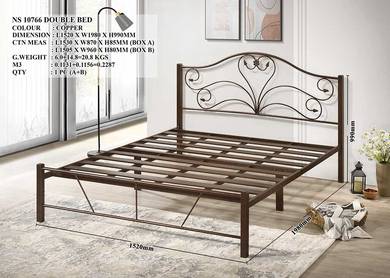 katil besi Queen size. tbl