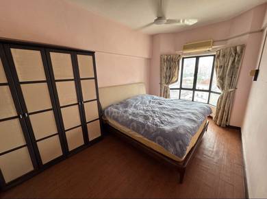 Condominium For Rent in Sri Pelangi Condominium