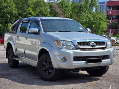 Toyota Hilux G in Chan Sow Lin, KUL