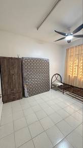 Room in Bukit Beruang, MLK