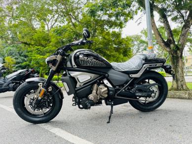 QJ Motor SRV 700