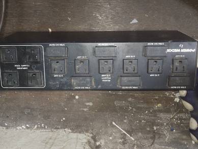 Audio Power Industries (API) Power Wedge - Interna
