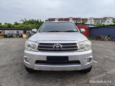 Toyota Fortuner V in Kota Kinabalu, SBH