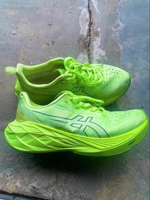 Kasut Asics