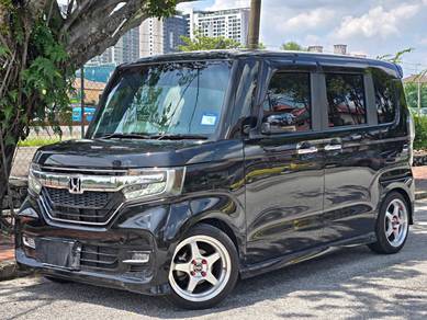 Honda N BOX CUSTOM GL TURBO HONDA SENSING in Seri Kembangan, SGR