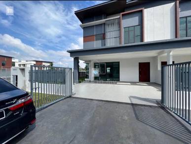 Semi-Detached House For Sale in Klang,SGR