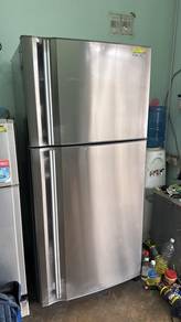 Hitachi Huge Fridge Refrigerator Besar Sama Sertu