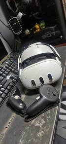 [Second Hand] Meta Quest 3 VR Headset with 2 Touch