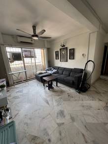 Apartment For Sale in Vista Lavender