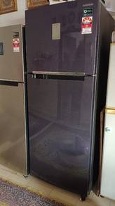 Peti Sejuk Samsung Inverter