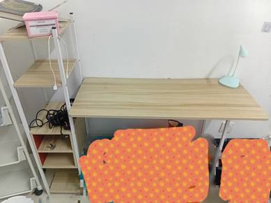 meja belajar / study table